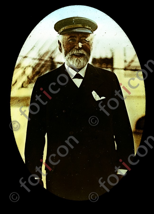 Captain of the RMS Titanic | Captain of the RMS Titanic - Foto simon-titanic-196-008-fb.jpg | foticon.de - Bilddatenbank für Motive aus Geschichte und Kultur